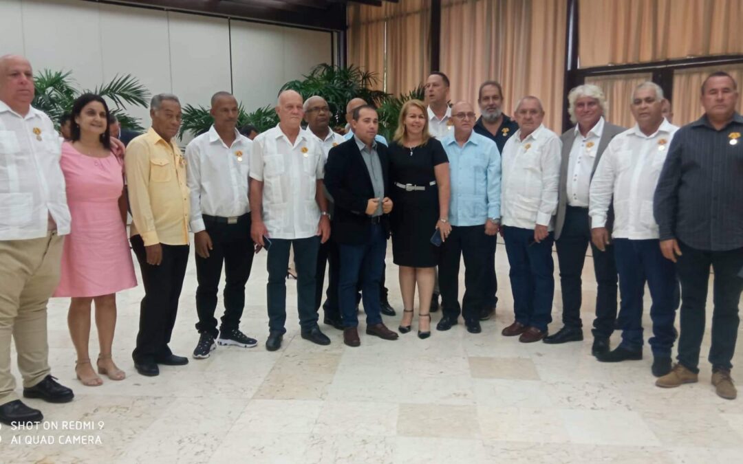 Trabajadores del sector de la construcción reciben la medalla Hazaña Laboral 0 (0)