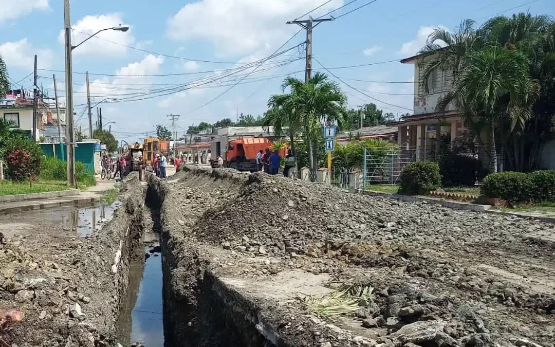 Ejecutan fuerzas de ECOING No 25 reparación de alcantarillado. 0 (0)